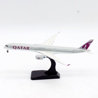 Qatar Airways Airbus A350-1041 A7-ANP with stand Aviation400 AV4105 scale 1:400 