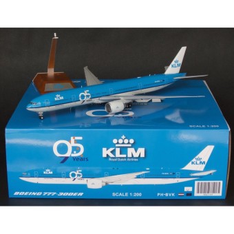 KLM Boeing 777-300ER "95th Anniversary" PH-BVK w/ Stand JC Wings JC2KLM345 Scale 1:200