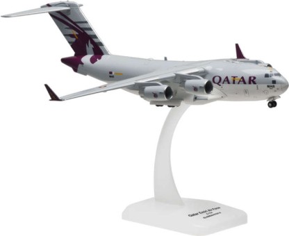 HG7075 Qatar C-17 air force 1:200 s[ecial livery 