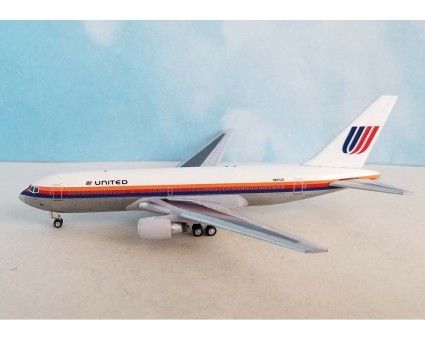 United Airlines Boeing B767-200 Reg: N601UA AC4 11377 Aero Classics 1:400