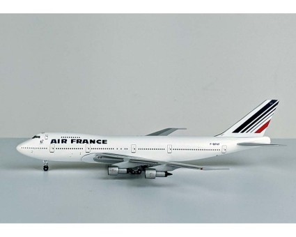Air France Boeing 747-128 F-BPVF Big Bird BB419767 scale 1:400