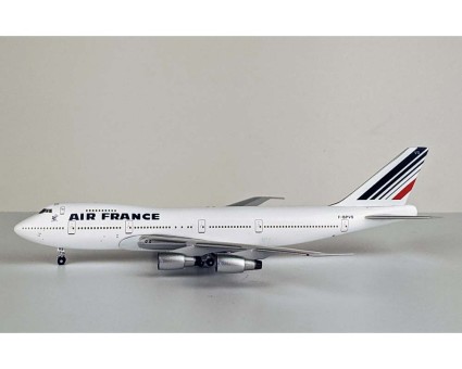Air France Boeing 747-228 F-BPVS  Big Bird BB419768 scale 1:400