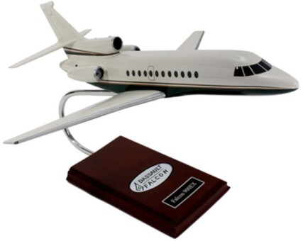 Falcon 900ex Executive Resin Crafted Model H15148 KF900t Scale 1:48