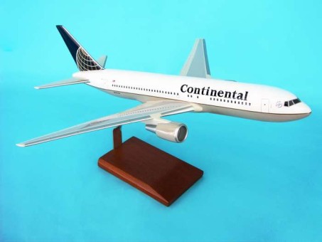 Continental 767-200 G15810  Scale 1:100