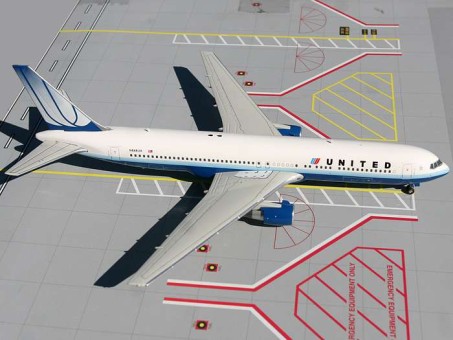 United Airlines 767-300 New Livery