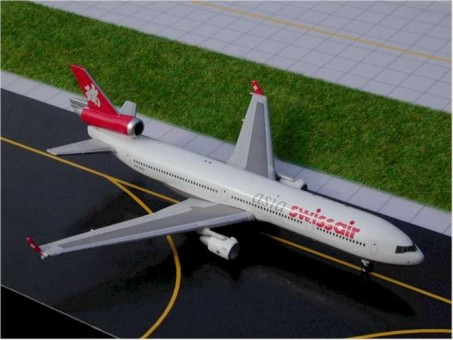 Swissair Asia MD-11