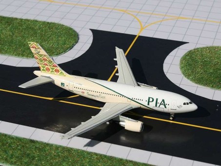 Pakistan A310-200 Gateway To The East