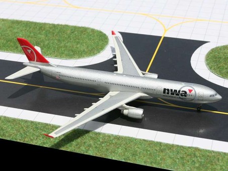 SALE! Northwest A330-300 N812NW Gremini Jets GJNWA776 scale 1:400