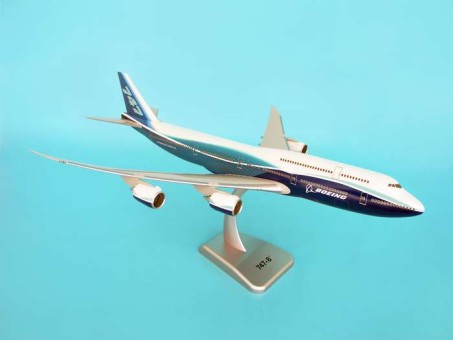 Boeing 747-8 W/GEAR New Livery