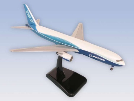 Boeing 767-300F W/GEAR New Livery