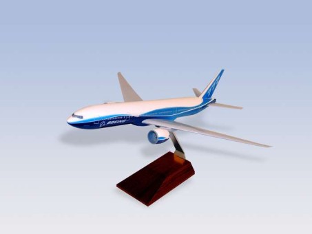 Boeing "ROLLOUT" B777-200LR W/WOOD Stand