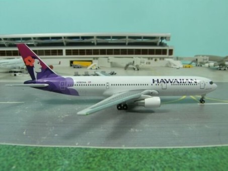Rare Hawaiian Airlines Boeing 767-300 N580HA