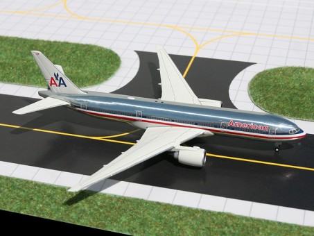 American Airlines B777-200ER N780AN 1:400