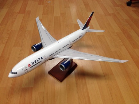 Delta Airlines 777-200ER DISPDAL006 Resin Gemini Jets 1:100 (