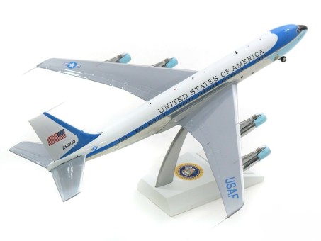 US Air Force One VC-137C SAM 26000 (Boeing 707) The spirit of 76' with collectors coin and stand InFlight IFAF1VC-137C-P scale 1:200