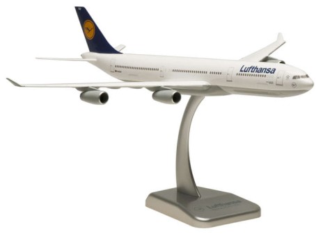 Lufthansa A340-300 with Stand Hogan HGLH15  Scale 1:200