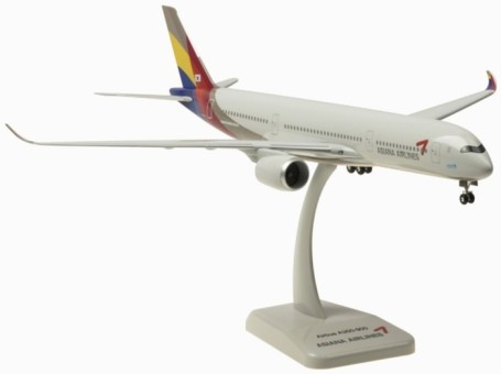 Asiana Airbus A350-900 With Stand No Gear Hogan HG10307G Scale 1:200