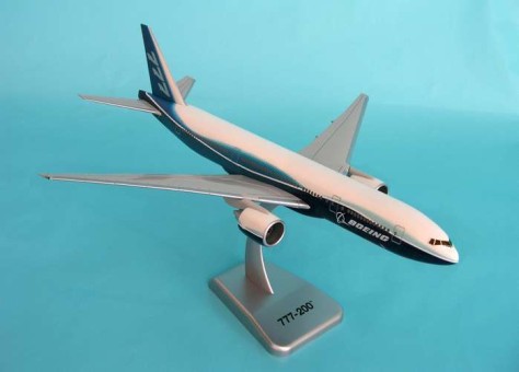 Boeing 777-200 W/GEAR New Livery