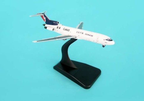 Aviation Models Air Macau Cargo 727-200