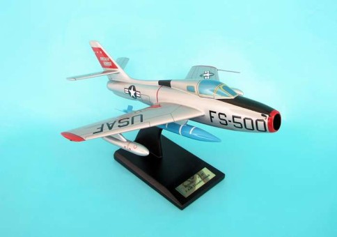 F-84F Thunderstreak ESAF015 by Executive Series Scale 1:32