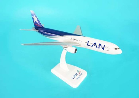 Lan B767-300 Scale W/ Gear