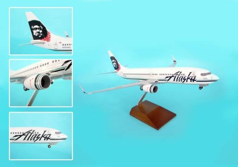 Alaska 737-800 Eskimo W/FLOWERS Wood Stand
