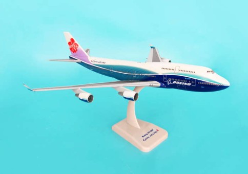 China 747-400 W/GEAR Dreamliner Livery