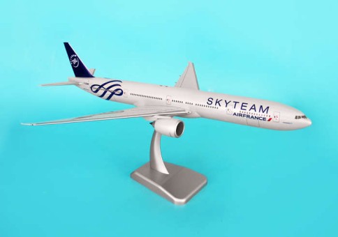 Air France 777-300ER W/GEAR Skyteam