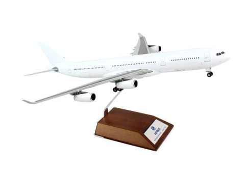 Blank Airbus A340-300 With Stand JC Wings JC2WHT101 scale 1:200