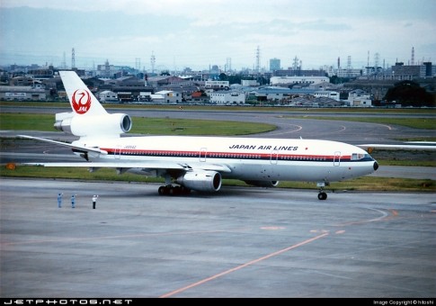 JAL Japan Air Lines DC-10-40 Original Color Polished Belly W Strips JA8542 Scale 1:400