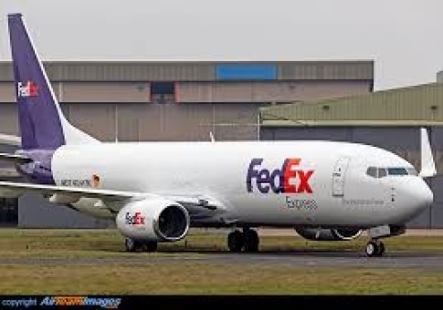 FedEx Boeing 737-800(W) BCF G-MPTD Jc Wings JC2FDX271 scale 1:200