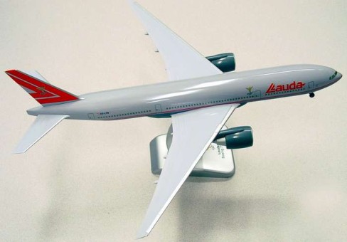 Lauda B777-200 W/GEAR