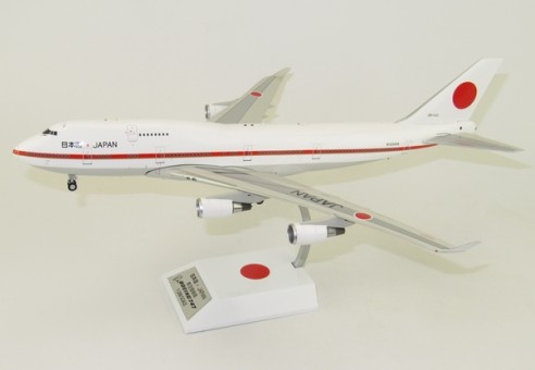 Japan Air Self Defense Force (JASDF) Boeing 747-400 20-1101 with collector coin IF7474JP001 Scale 1:200 