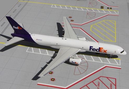 FedEx Boeing 757-200F N919FD