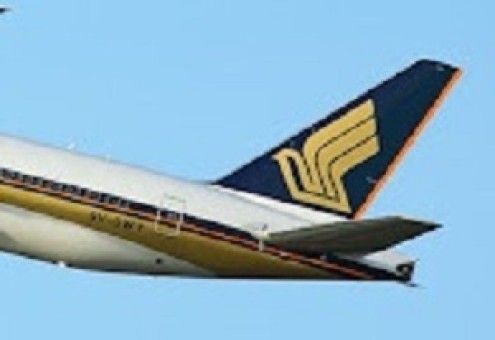 Flaps down Singapore Airlines Boeing 777-300ER 9V-SWY JC wings EW277W009A scale 1:200