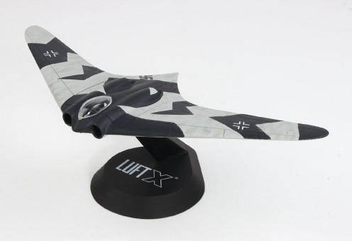 Horten Ho 229 Germany WWII experimental W/Stand LUFT004 LUFT-X 1:72  