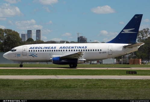 Aerolíneas Argentinas Boeing B737-200 LV-ZTT Aero Classics AC19226 scale 1:400 