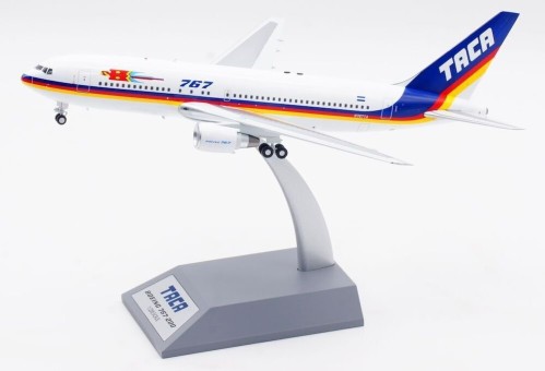 TACA Boeing 767-2S1 N767TA With Stand InFlight IF762TA0923 Scale 1:200