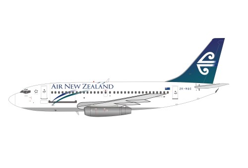 Air New Zealand Boeing 737-200 ZK-NQC With Stand IF732NZ0922 Scale 1:200