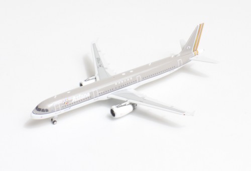 Asiana Airbus A321 HL7703 Old Livery Phoenix 11727 Die-Cast Model Scale 1:400
