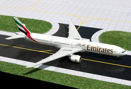RARE Last one! Emirates 777-300 ER Reg# A6-ECG Gemini Jets GJUAE895 Scale 1:400