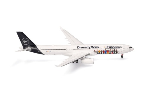 Lufthansa Airbus A330-300 Fanhansa Diversity D-AIKK Herpa 572774 Scale 1:200