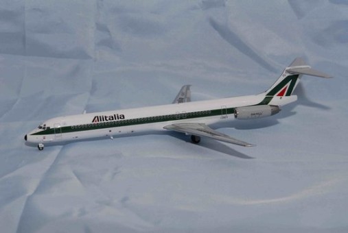 1:200 Alitalia MD-80  (Old Livery)
