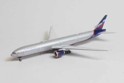 Aeroflot Boeing 777-300ER VP-BFC  die-cast Phoenix 11699 scale 1:400