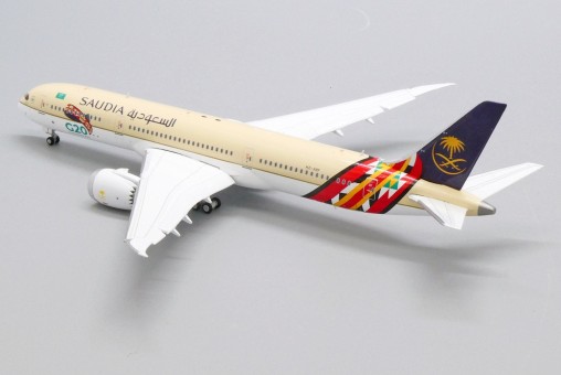 Flaps down Saudi Arabian Boeing 787-9 Dreamliner HZ-ARF JC Wings LH4SVA192A scale 1:400