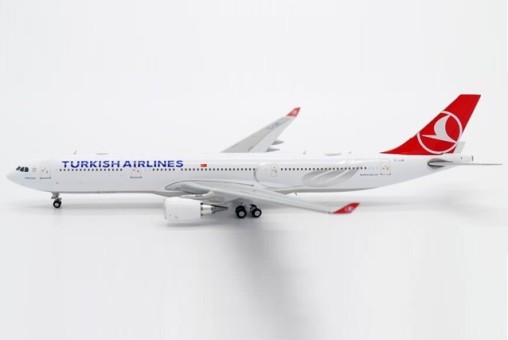 Turkish Airlines Airbus A330-300 TC-LNE JCWings EW4333013 Scale 1:400