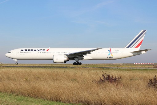Air France "Paris 2024"  Boeing B777-300  Reg# F-GZNP Phoenix 04132 Die cast Scale 1:400