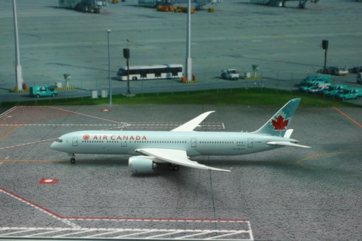 Air Canada B787-9 Dreamliner Reg# C-FNOE Phoenix 1:400