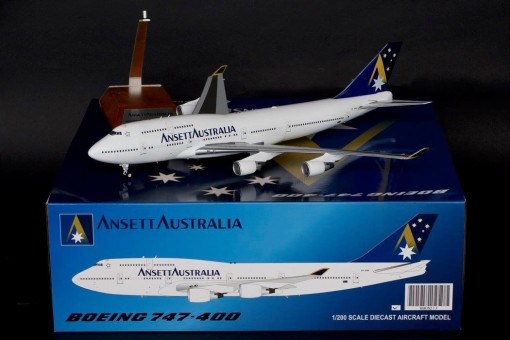 Ansett Australia 747-400 VH-ANB w/ Stand BBOX213 BBox/JCWings Scale 1:200