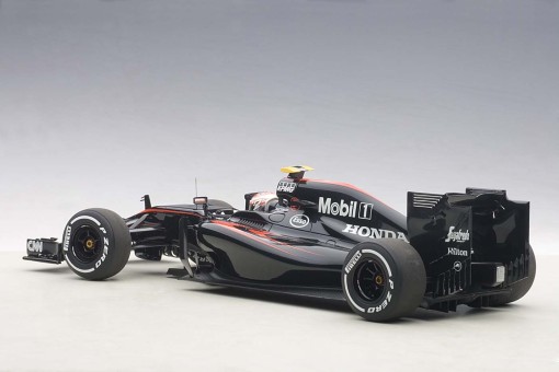 Jenson Button F1 #22 McLaren 2015 Driver MP4-30 Barcelona 18122 1:18